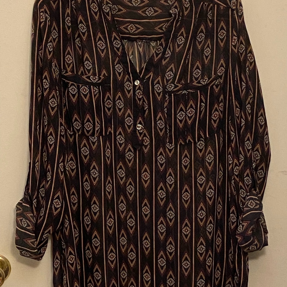 Slinky sheer print Blouse with Pockets
